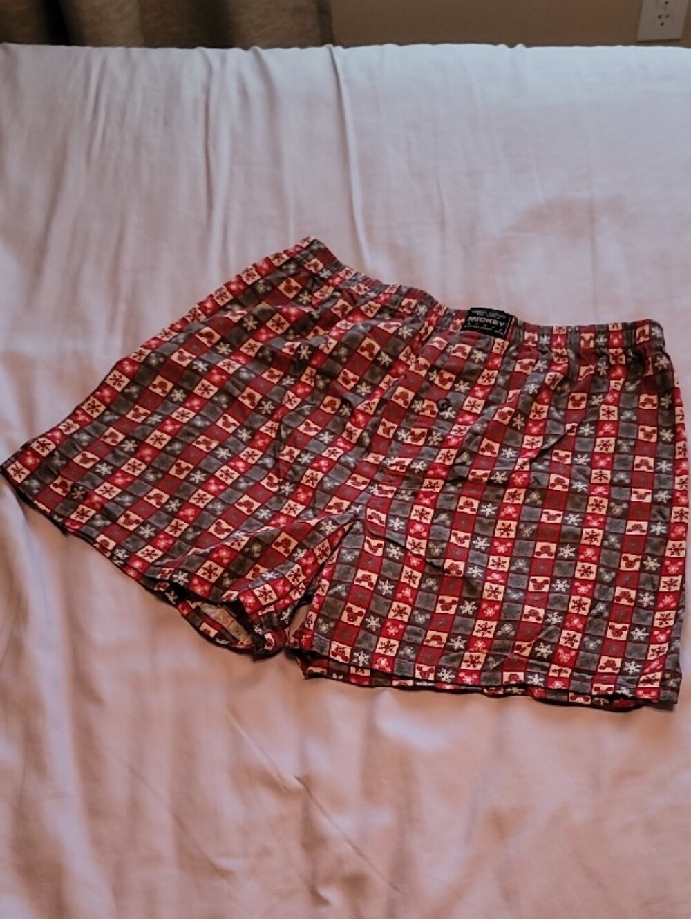 Disney Store Mickey Mouse Christmas Red & Gray Men's Boxer Shorts Large NWOT